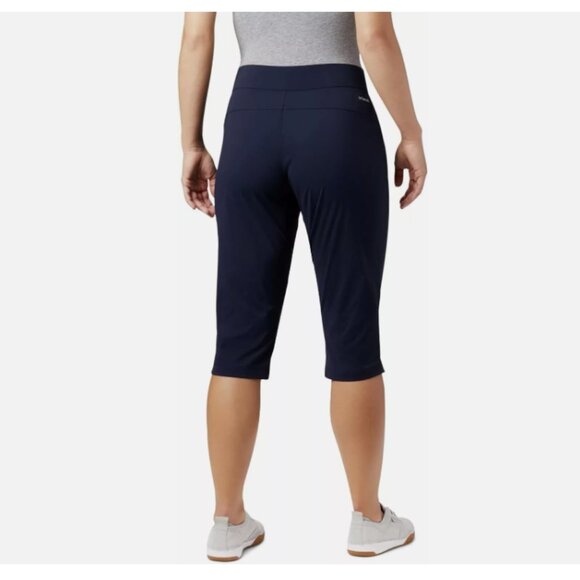 Columbia Women's Active Fit Omni-Shield Pull-On Capri Blue - Picture 4 of 4